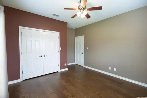 Bedroom - 717 Jack Nicklaus, Devine, TX 78016 photo 4 of 7