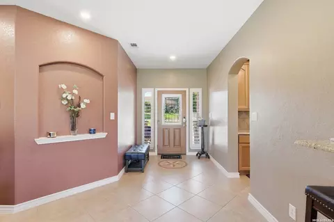 Entry Way - 717 Jack Nicklaus, Devine, TX 78016 photo 1 of 1