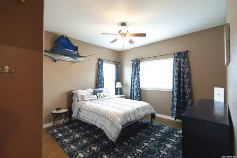 Bedroom - 717 Jack Nicklaus, Devine, TX 78016 photo 5 of 7