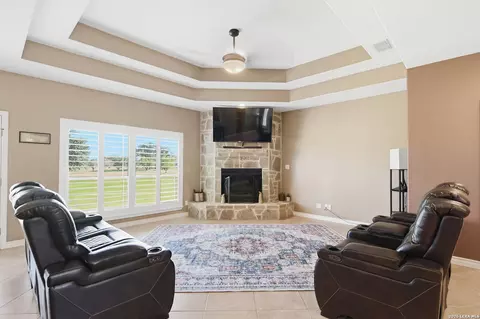 Living - 717 Jack Nicklaus, Devine, TX 78016 photo 1 of 3