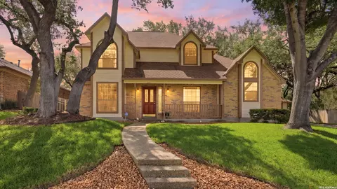 8512 Phoenix Ave, Selma, TX 78154