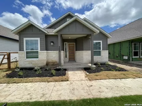 9427 Hidden Stone, Schertz, TX 78154