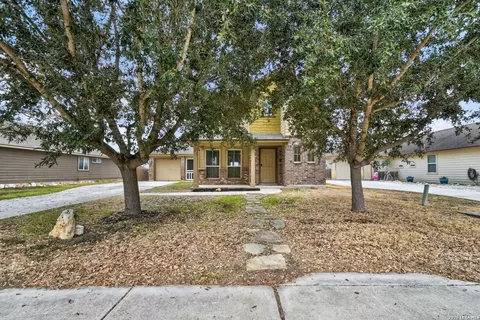 1030 Birdsong Ln, New Braunfels, TX 78130