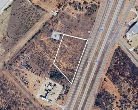 2300 S Interstate 35, Cotulla, TX 78014