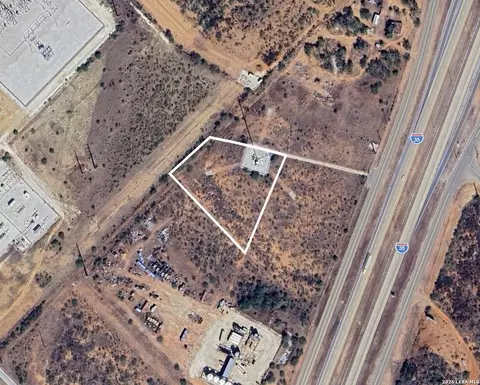 2400 S Interstate 35, Cotulla, TX 78014