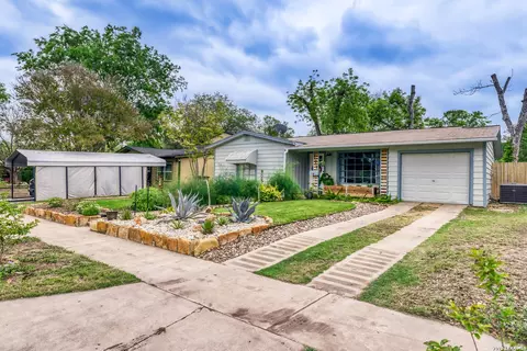 222 Dawnview Ln, San Antonio, TX 78213