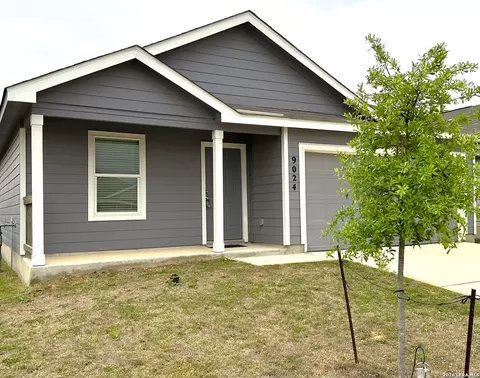 9024 James Bowie, Seguin, TX 78155