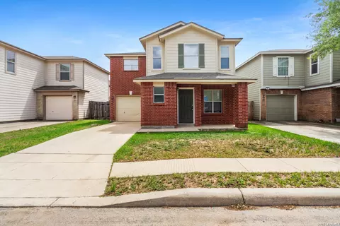 6 Moondance Hl, San Antonio, TX 78254