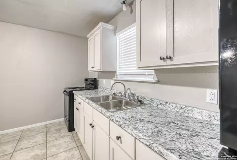 Kitchen - 640 Roach St, Uvalde, TX 78801 photo 1 of 2