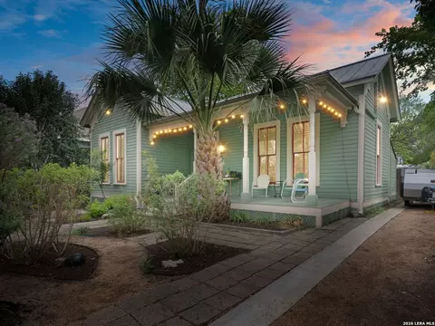 213 Sadie St, San Antonio, TX 78210
