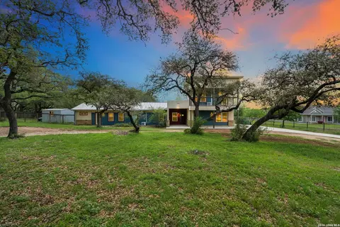 7970 S Verde Dr, San Antonio, TX 78240