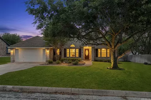 115 River Mdw, Castroville, TX 78009