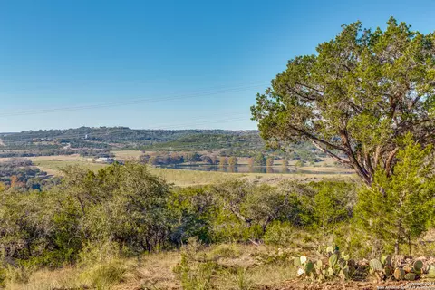 10205 Apt 2 Johns Rd, Boerne, TX 78006