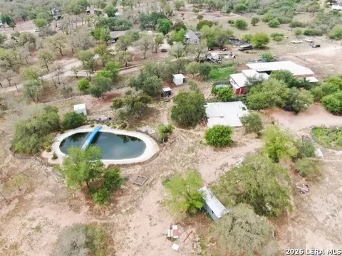 View/Area - 81 Stevens Rd, Von Ormy, TX 78073 photo 4 of 6