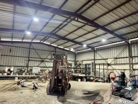 Other - 81 Stevens Rd, Von Ormy, TX 78073 photo 6 of 11