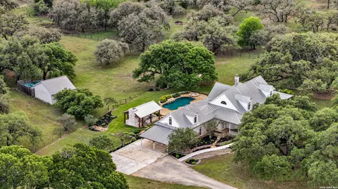 204 Savannah Jon Blvd, Boerne, TX 78015