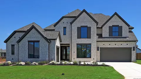 165 Brandon Cv, Castroville, TX 78009