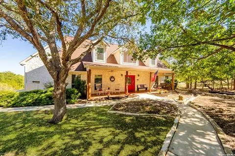 560 Winding Vw, New Braunfels, TX 78132
