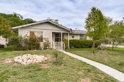 600 Leland, Kerrville, TX 78028