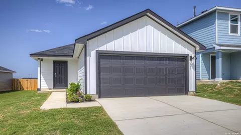 107 Howard Dr, Maxwell, TX 78656