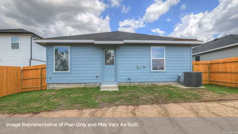 Exterior - 303 Windflower Cv, Luling, TX 78648 photo 2 of 2