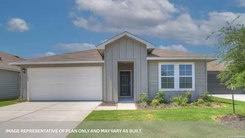 1033 Seedling Ln, Seguin, TX 78155