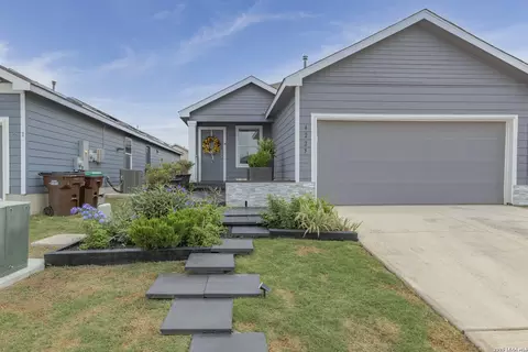 4223 Osmosis Dr, San Antonio, TX 78223