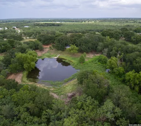 418 Fm 2984, Luling, TX 78648 photo 3