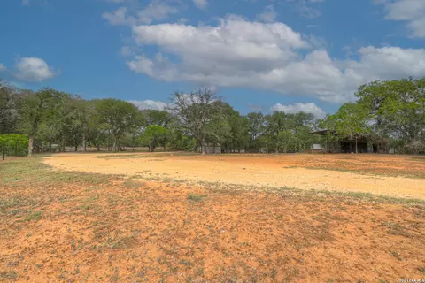 418 Fm 2984, Luling, TX 78648 photo 9
