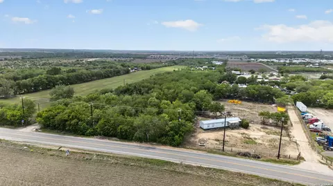 12145 Fischer Rd, Von Ormy, TX 78073 photo 11