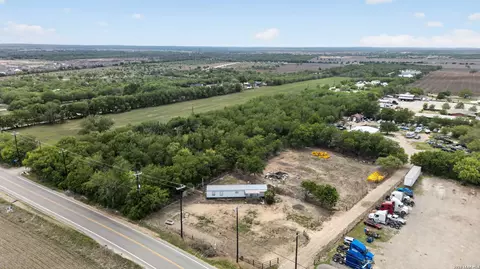 12145 Fischer Rd, Von Ormy, TX 78073 photo 12