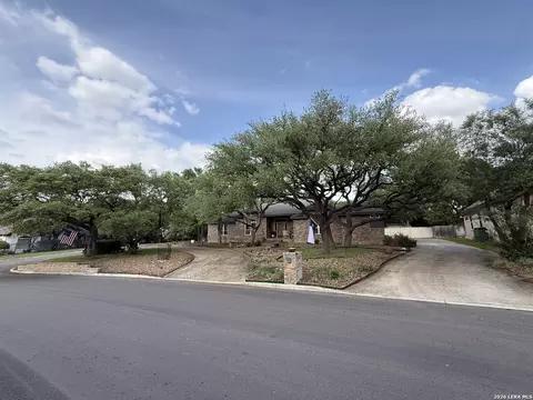 8530 Fairway Green Dr, Fair Oaks Ranch, TX 78015