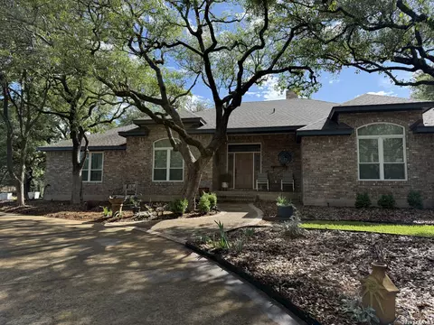 8530 Fairway Green Dr, Fair Oaks Ranch, TX 78015