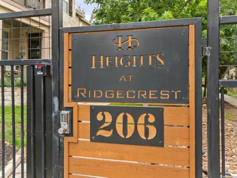 206 Ridgecrest Dr #16, San Antonio, TX 78209