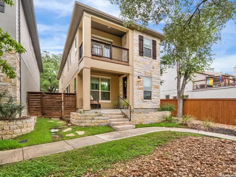 206 Ridgecrest Dr #16, San Antonio, TX 78209