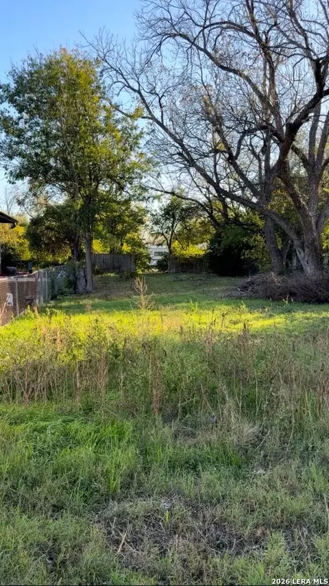 240 Hawthorne, San Antonio, TX 78214