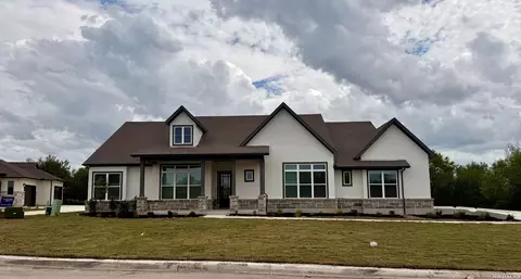 115 Janette Bnd, Castroville, TX 78009