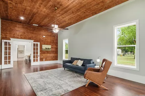 Living - 309 E Houston St, Knippa, TX 78870 photo 1 of 2