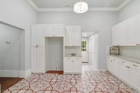 Entry Way - 309 E Houston St, Knippa, TX 78870 photo 2 of 3