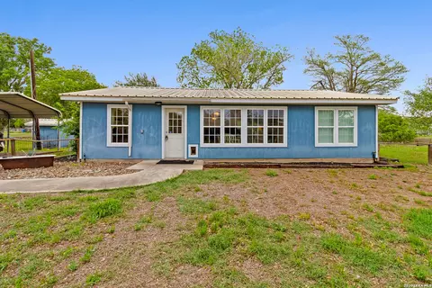 286 Mystic, Mathis, TX 78368
