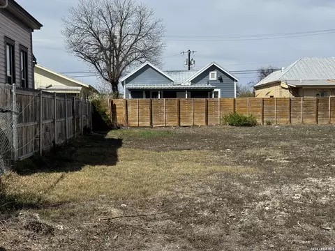 109 Omaha, San Antonio, TX 78203