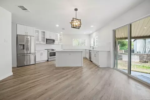 2704 Ashley Mdw, Schertz, TX 78154