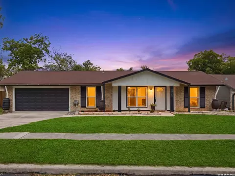 8010 Shadow Frst, San Antonio, TX 78239