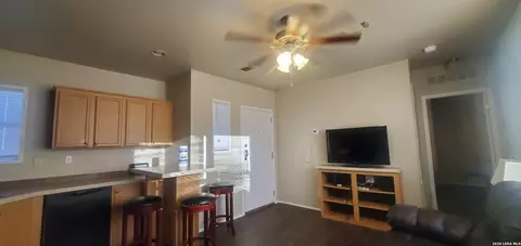 112 17b Energy Dr, Cotulla, TX 78014 photo 6