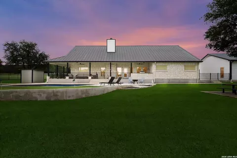 30041 Beck Rd, Bulverde, TX 78163