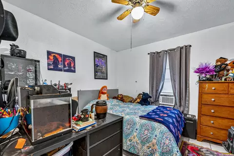 Bedroom - 903 E Westmeyer, Poth, TX 78147 photo 4 of 4