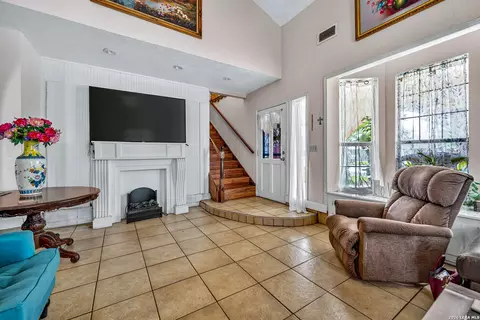 Entry Way - 903 E Westmeyer, Poth, TX 78147 photo 1 of 1