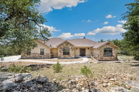 632 Lasso Loop, Canyon Lake, TX 78133