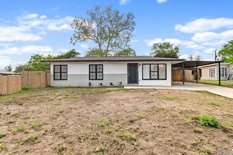 127 Zerrcliff Ln, San Antonio, TX 78220