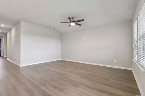 2810 Clemente Way, Converse, TX 78109 photo 6